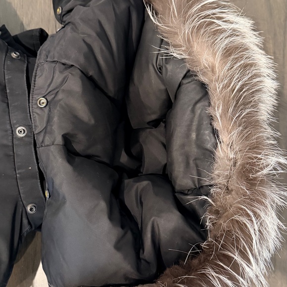 Moose Knuckles Alberta Parka - Picture 14 of 16